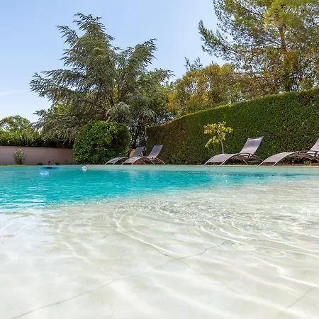 Cocon Avec Piscine Et Jardin *
