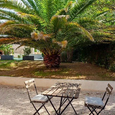 Cocon Avec Piscine Et Jardin * Marsiglia